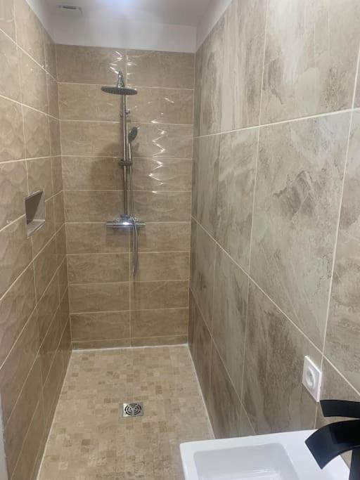 Sandspa Logement Avec Jacuzzi أُرانْجْ المظهر الخارجي الصورة
